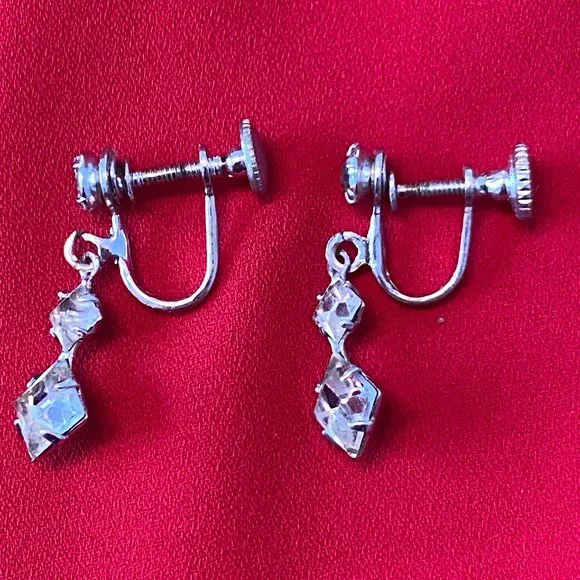 Vintage Screw Back Earrings - Picture 3 of 7